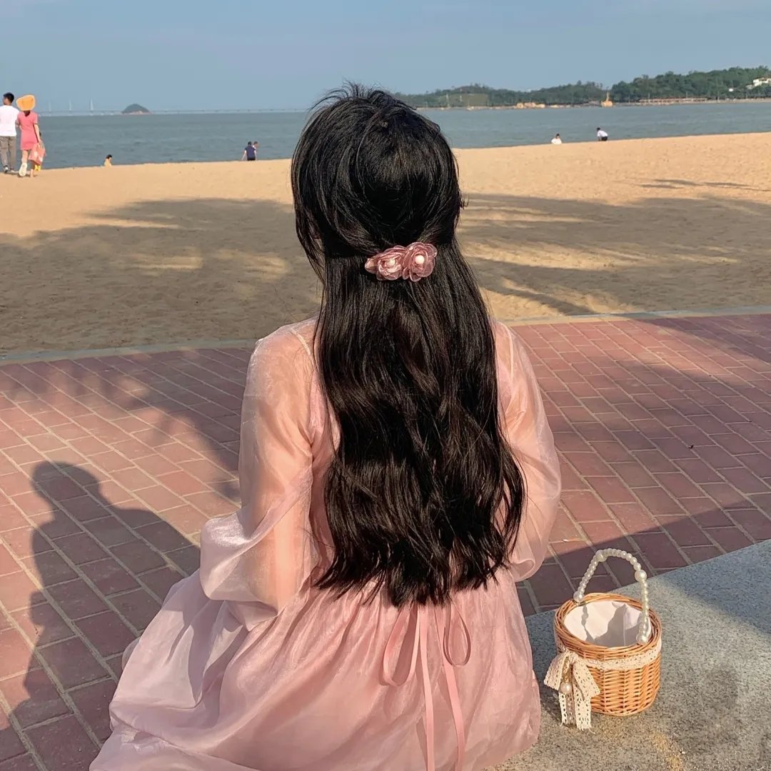 查利查利海报